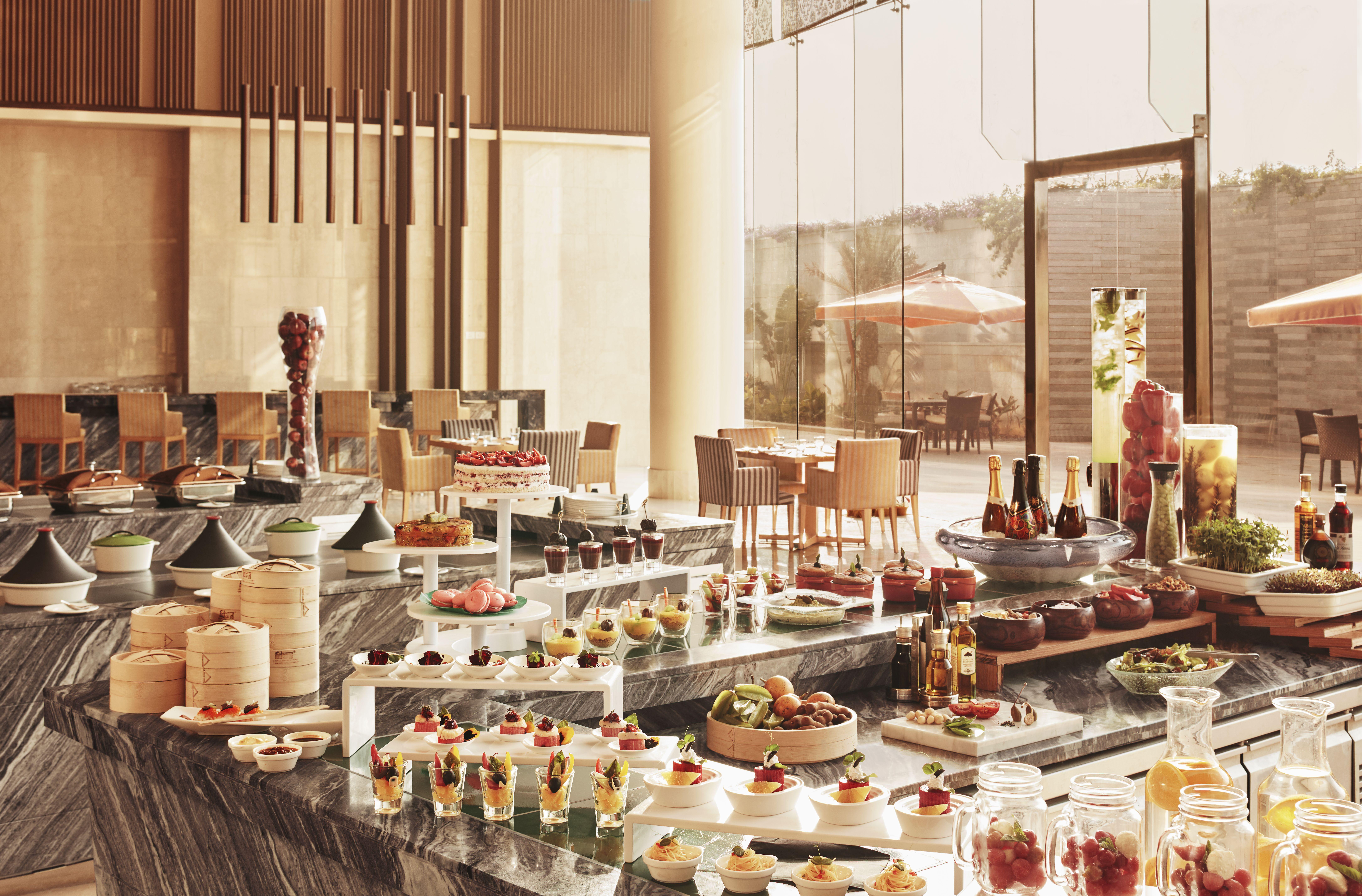 Taj Bangalore Devanahalli Екстериор снимка The buffet at the hotel