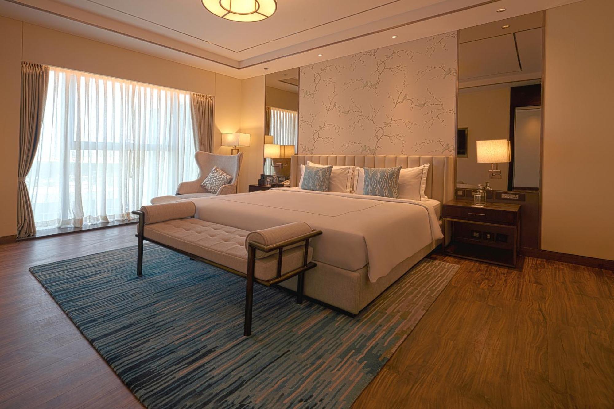 Taj Bangalore Devanahalli Екстериор снимка A bedroom at the hotel