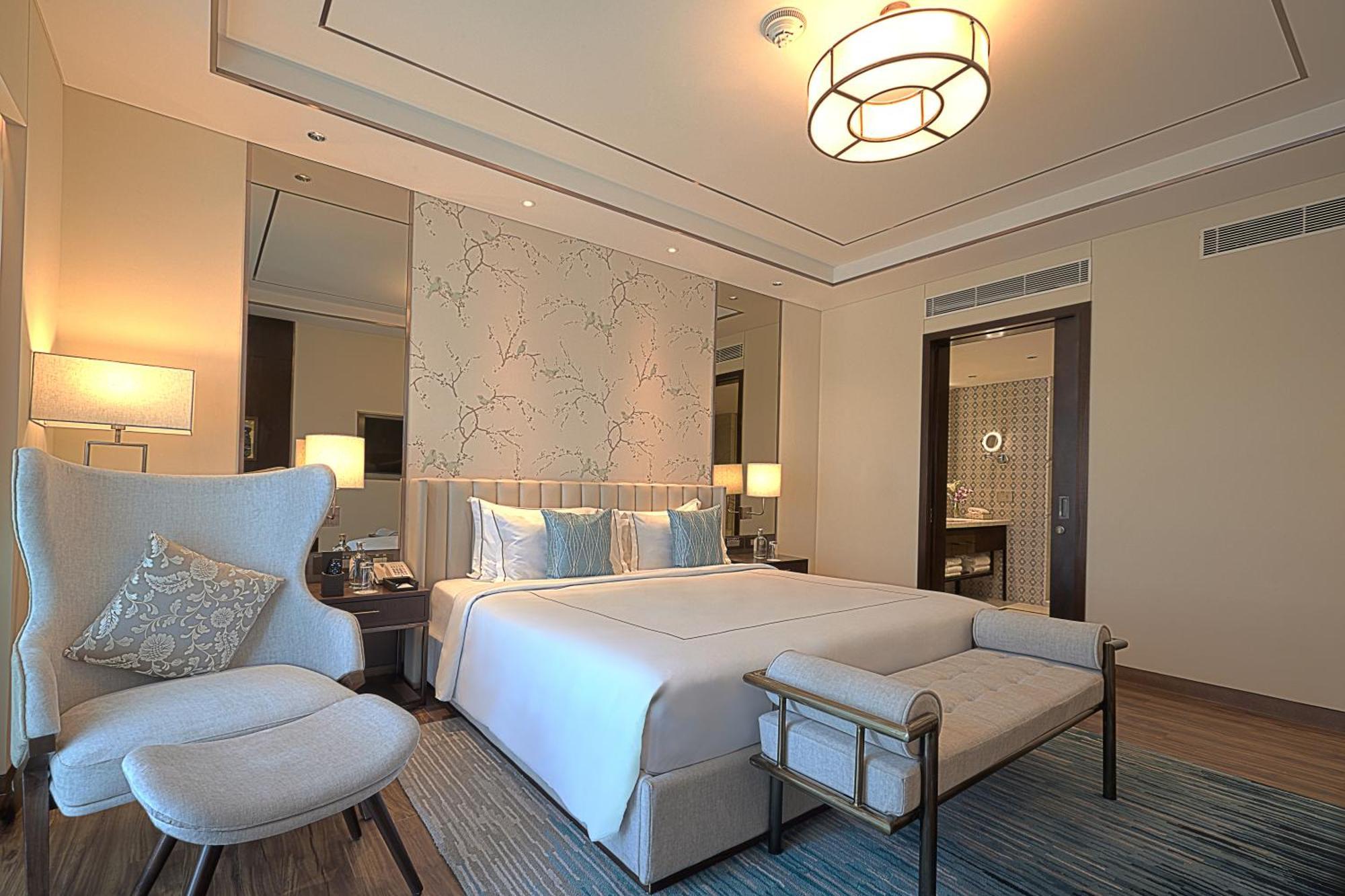 Taj Bangalore Devanahalli Екстериор снимка A bedroom at the hotel