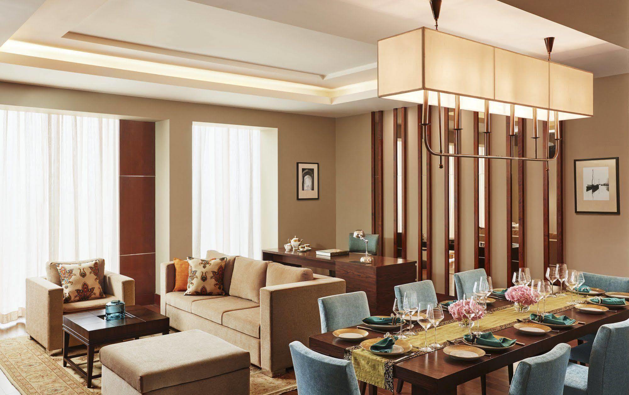 Taj Bangalore Devanahalli Екстериор снимка A living room in a typical apartment